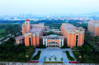渤海大学